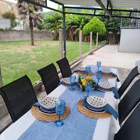 Vacacional En Playa Del Vao - Corujo Apartmán *